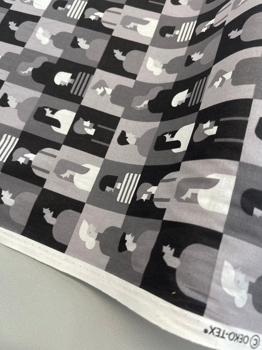 Great Value - Wide Width Cotton - Chatting - Monochrome
